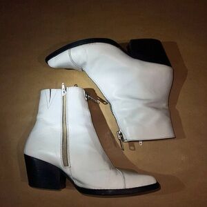 Jeffrey Campbell Landyn Western Inspired Zip Front Ankle Boots Size 8 Light wear